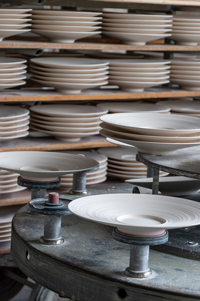 HEMISPHERE white satin