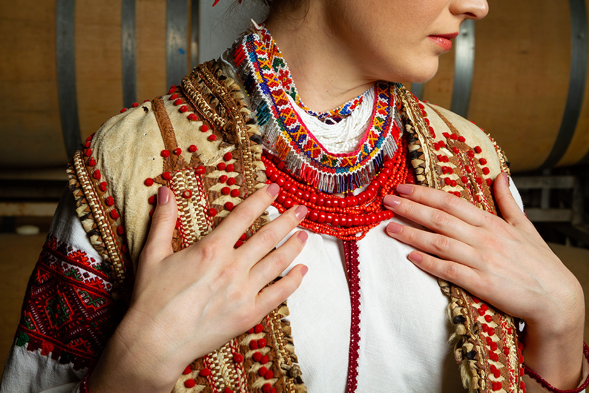 Click to enlarge image Ethnic_Collection_2_01.jpg